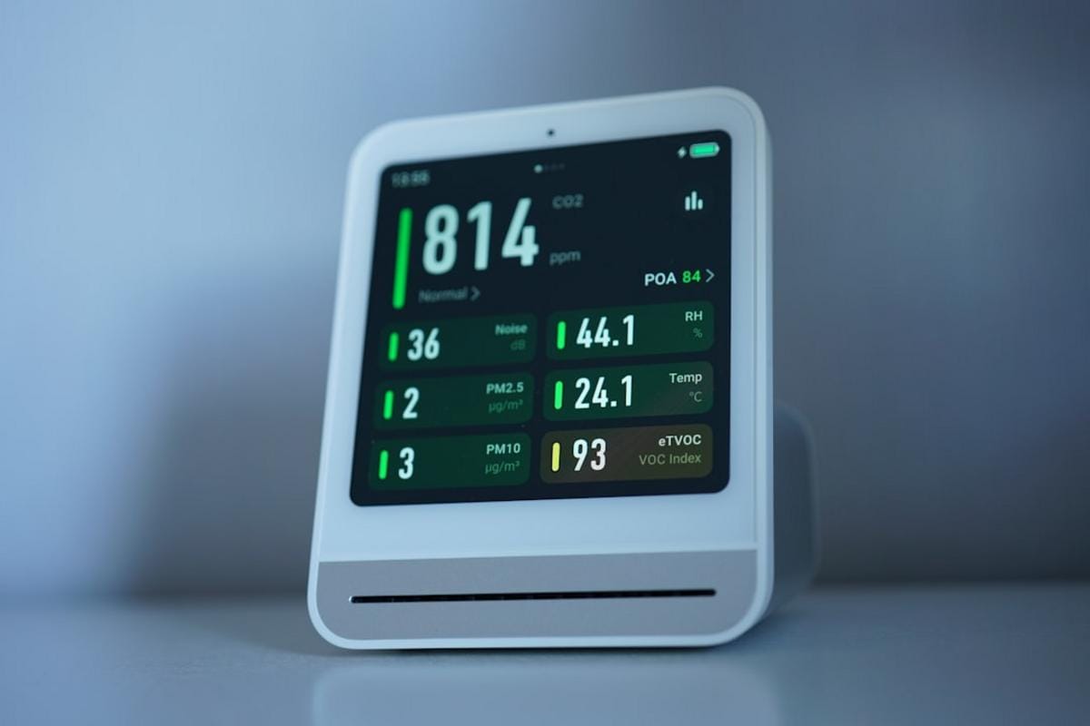 Google Health ve Google Health Coach entegrasyonu detaylı veri analizi ve kişisel sağlık yönetimi ekranı